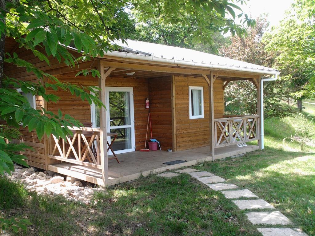 Camping Les Terrasses De Dordogne Rouffignac Saint-Cernin الغرفة الصورة