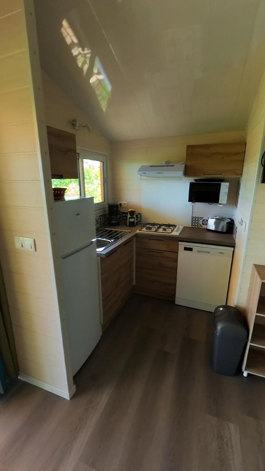 Camping Les Terrasses De Dordogne Rouffignac Saint-Cernin الغرفة الصورة