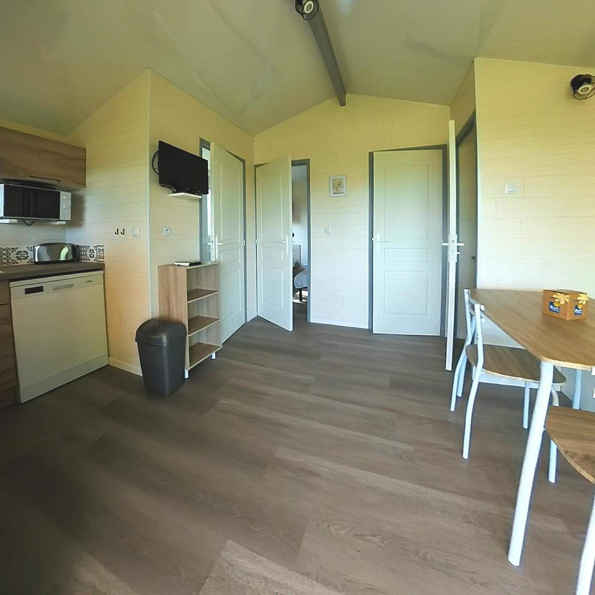 Camping Les Terrasses De Dordogne Rouffignac Saint-Cernin الغرفة الصورة