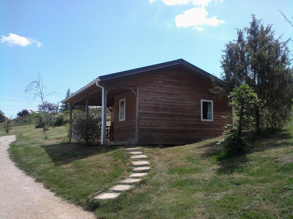 Camping Les Terrasses De Dordogne Rouffignac Saint-Cernin الغرفة الصورة