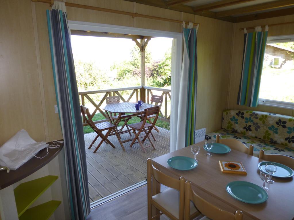 Camping Les Terrasses De Dordogne Rouffignac Saint-Cernin الغرفة الصورة