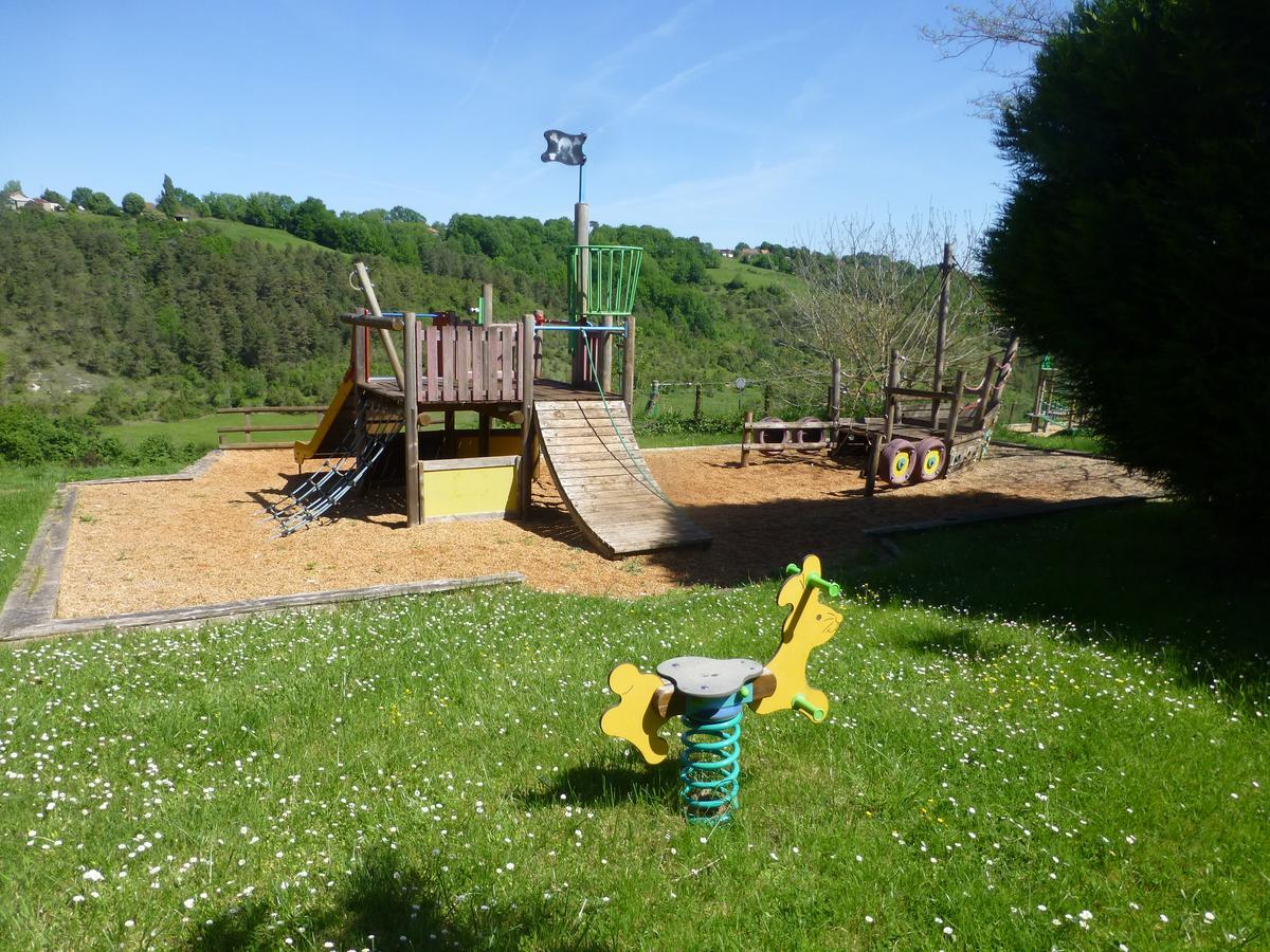 Camping Les Terrasses De Dordogne Rouffignac Saint-Cernin المظهر الخارجي الصورة